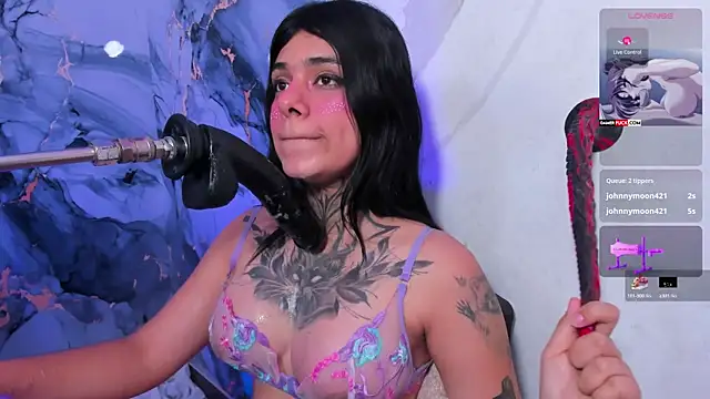 Онлайн чат XXX Emily_Evo