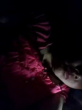 Bella-222のライブXXXチャット