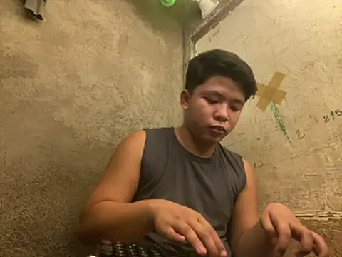 urasianreyのライブXXXチャット