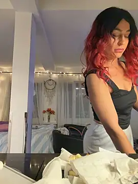 Chat XXX Live CurlyRouge