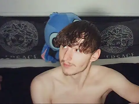 SoftEdgeBoy live XXX chat