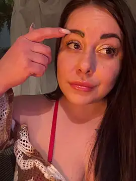 DaisyStreet live XXX chat