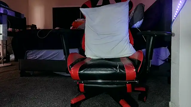 Dick_and_muscles Webcam-Show