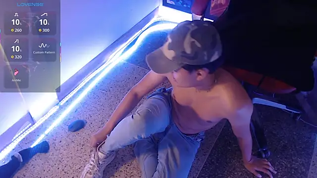 Kevin_Charless Pertunjukan Webcam