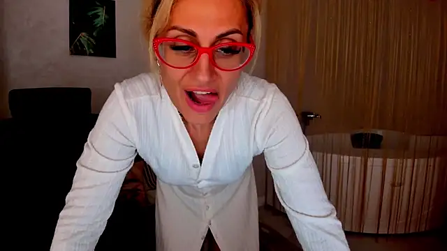 Chat XXX en directo de MuseOfStage