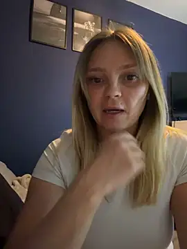 Sky25x live XXX chat