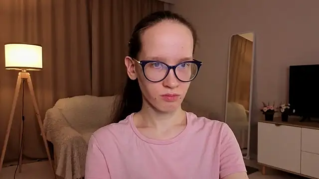 BettyBrowni Adlı Modelin Canlı XXX Sohbeti