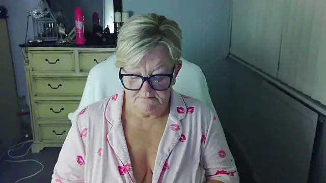 BridgetBlueEyes 现场XXX聊天