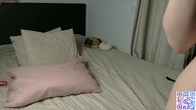 Czat XXX na żywo – HazelHayesss