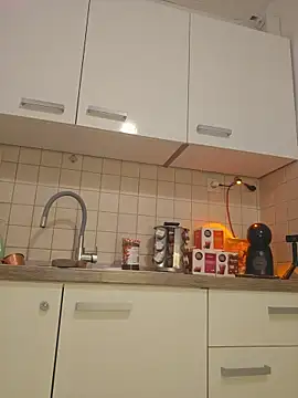 U_prolazu Adlı Modelin Canlı XXX Sohbeti