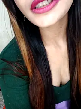 xpihu Chat XXX in diretta