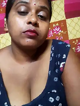 Chat XXX en directo de Night-Queen5