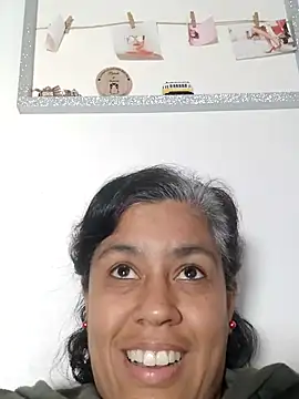 Molly_newman6 élő XXX-chatje