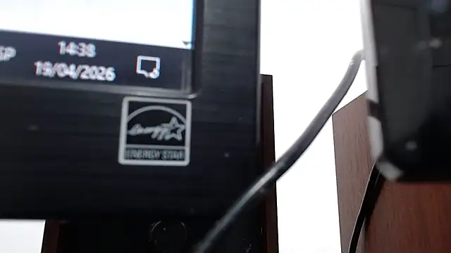 emiliaa_hot's Live XXX Chat