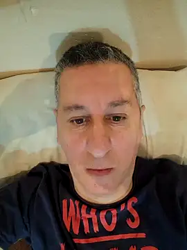 Show modela gaykalimousso na web-kameri