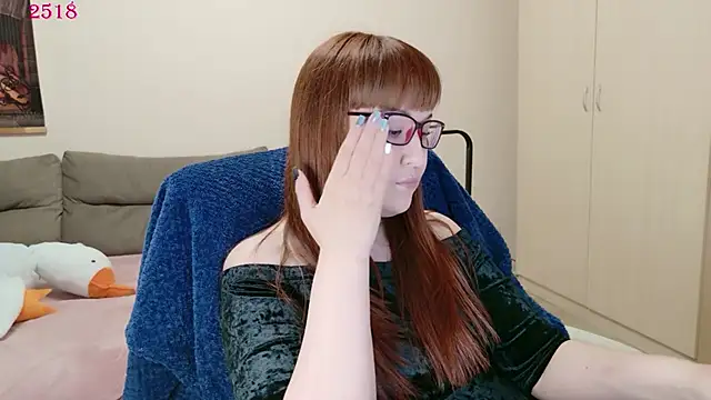 BIGbootyFOXX Adlı Modelin Canlı XXX Sohbeti