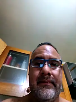 PhillDrake11 Show Webcam