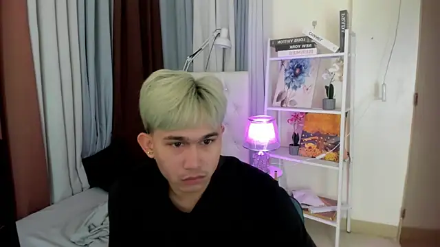 davincihugecock's Live XXX Chat