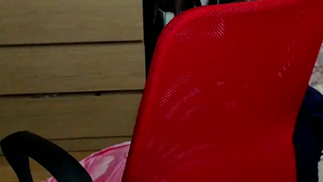 Chat +18 de mayasmith ao vivo