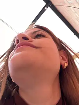 alana15: онлайн-секс-чат