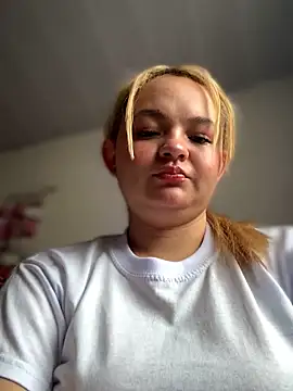 Naiara_Sex_ élő XXX-chatje