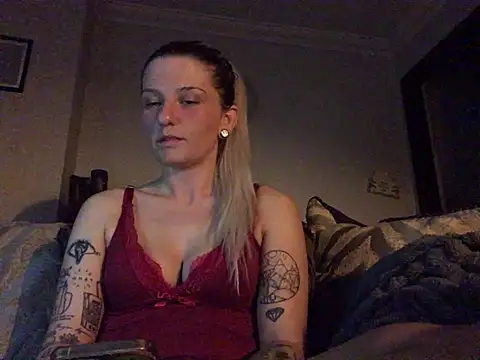 XXX chat uživo modela xxamyleighxx