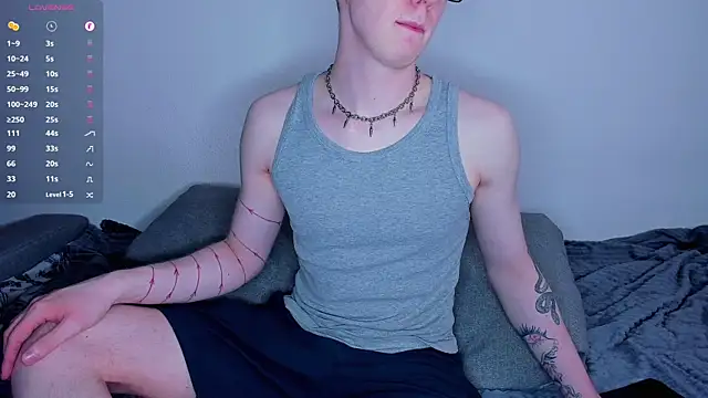 Pokazy przed kamerką – Alex_silent