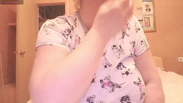 XXX chat uživo modela mira_robinsonnn