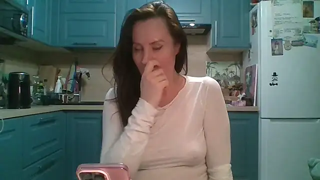 XXX chat uživo modela ALICAINWONDERLAND