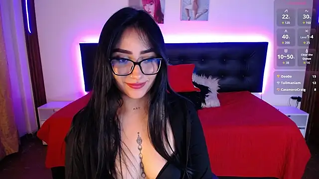 SeleneMore Live XXX Chat