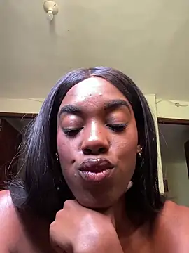 Lysii 现场XXX聊天