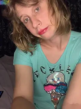 Chatroom XXX en direct de NaughtyMicka