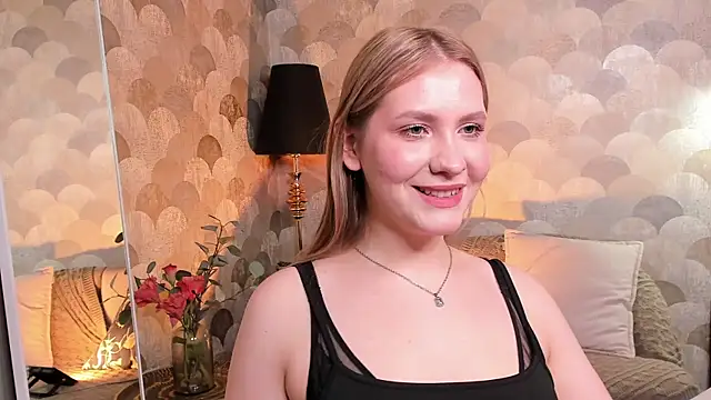 Emilicious 现场XXX聊天