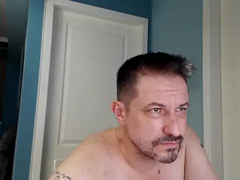 XXX chat uživo modela MisterFaithRO
