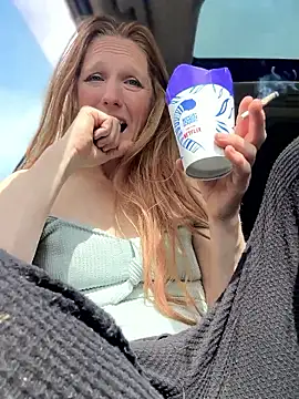 Czat XXX na żywo – GoldenFlameGoddess