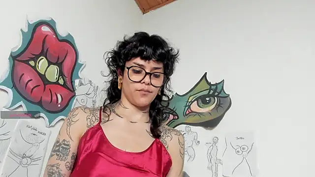 XXX chat uživo modela trinitty