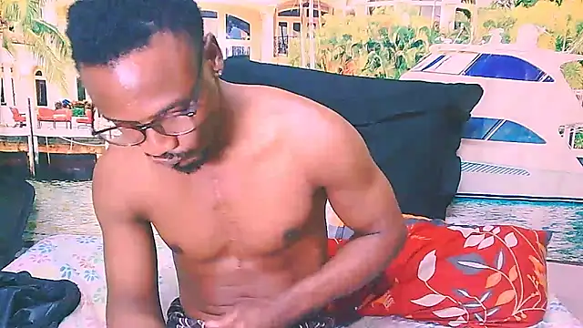 EbonyTiger69: διαδικτυακό σόου στην κάμερα