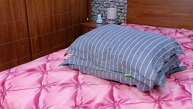 XXX chat uživo modela CuteBlondeMe