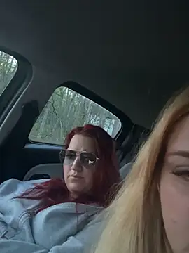 Chatroom XXX en direct de Lenalush