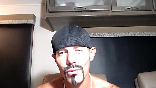 ThickD2C Chat XXX in diretta