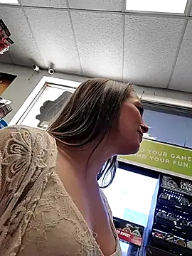 Bakedroll333 라이브 XXX 채팅