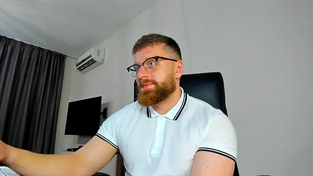 Czat XXX na żywo – Findom_guy