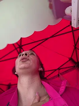 Živý XXX chat Samyra_Biker12