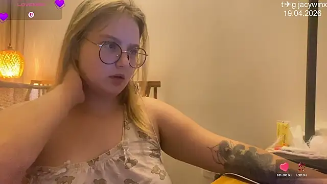 JacyWinslatのライブXXXチャット