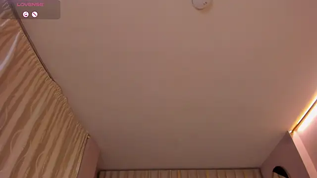 Chat +18 de AliceHarper_ ao vivo