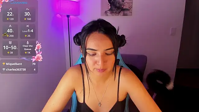 Chatroom XXX en direct de Nicole_Ss