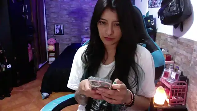 แชท XXX สดของ AngelaQueen_