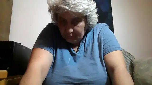 ExquisiteMature's Webcam Show