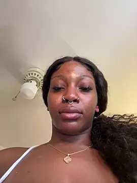 Chat +18 de mochakaia ao vivo