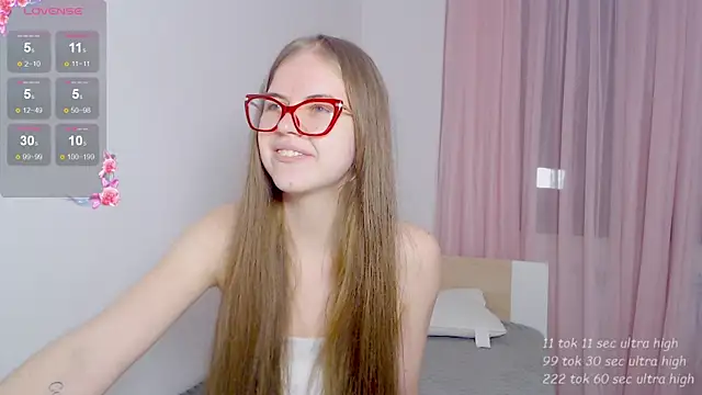 Sarah_HS live XXX chat